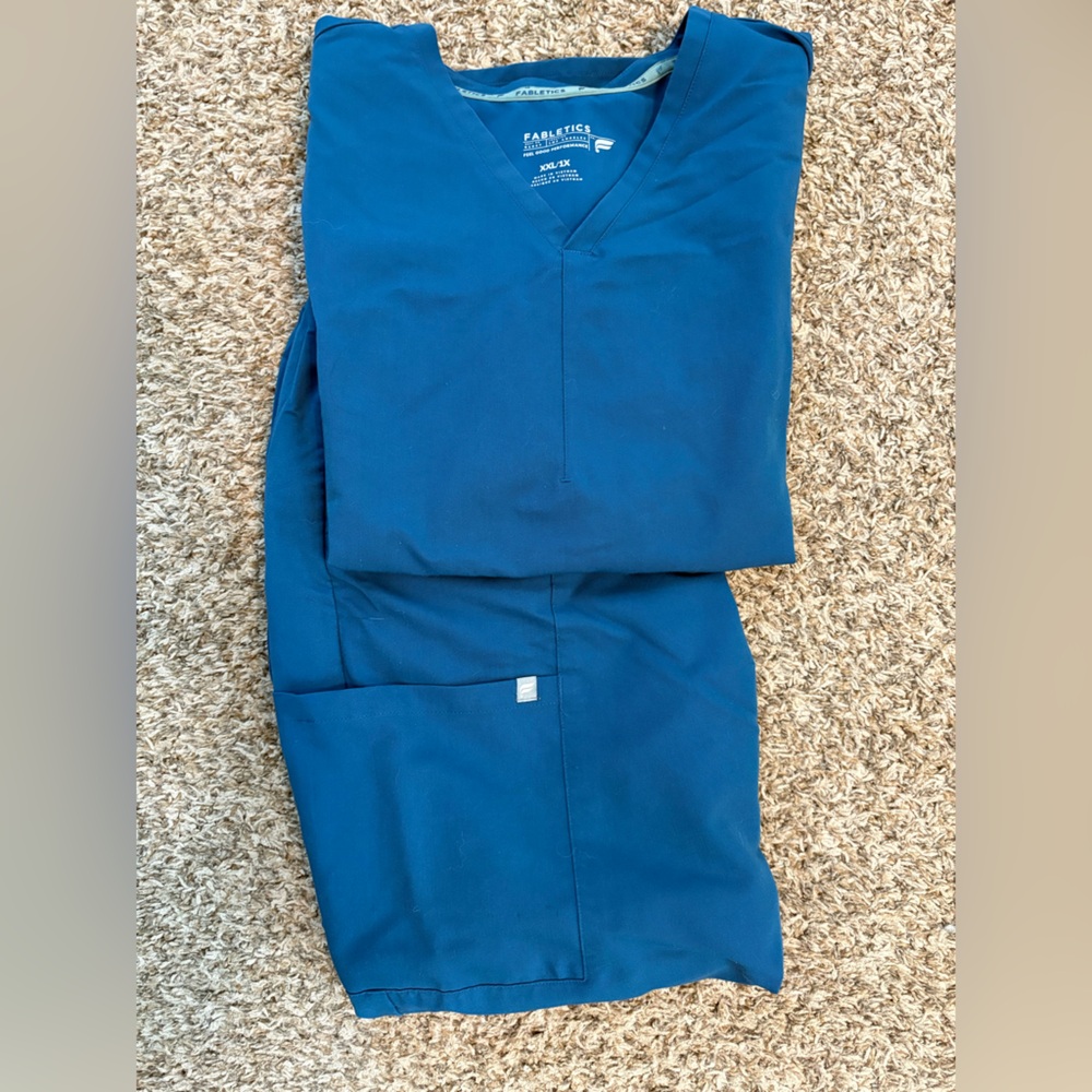 Fabletics Scrub Set Caribbean Blue